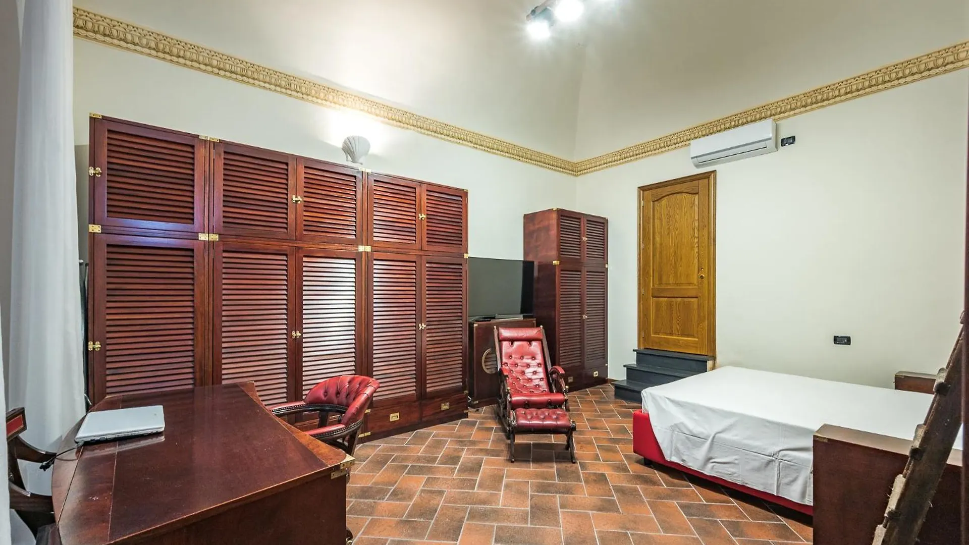 Genoa Belle Arti Elegant Apartment Italy