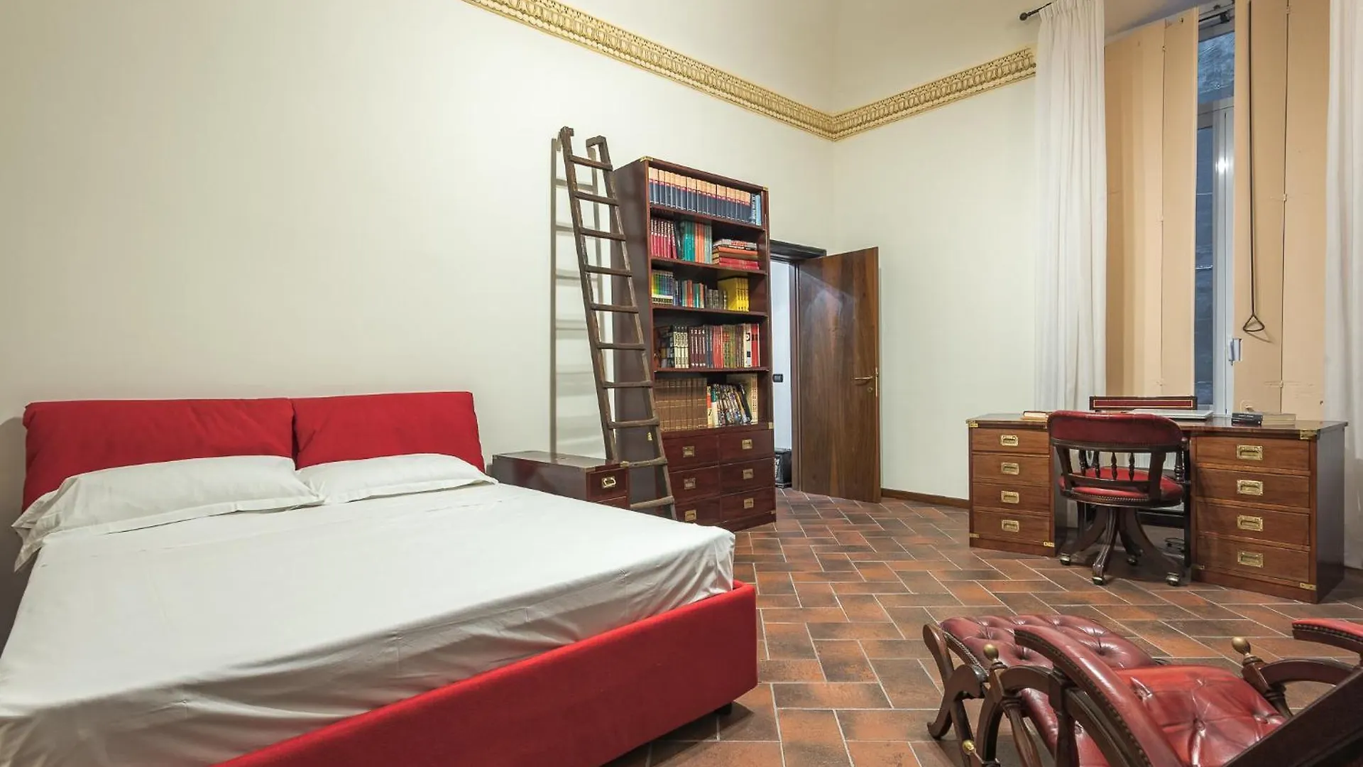 Genoa Belle Arti Elegant Apartment
